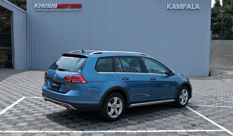 2016 Volkswagen Golf Alltrack image-11