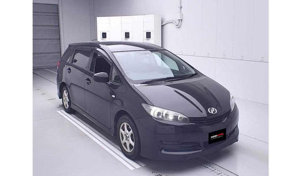 2012 Toyota Wish image-2