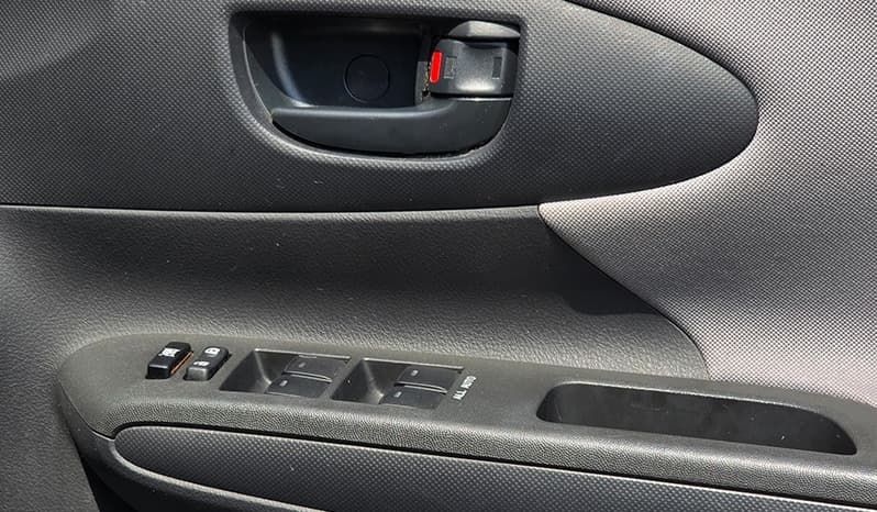 2012 Toyota Wish image-16