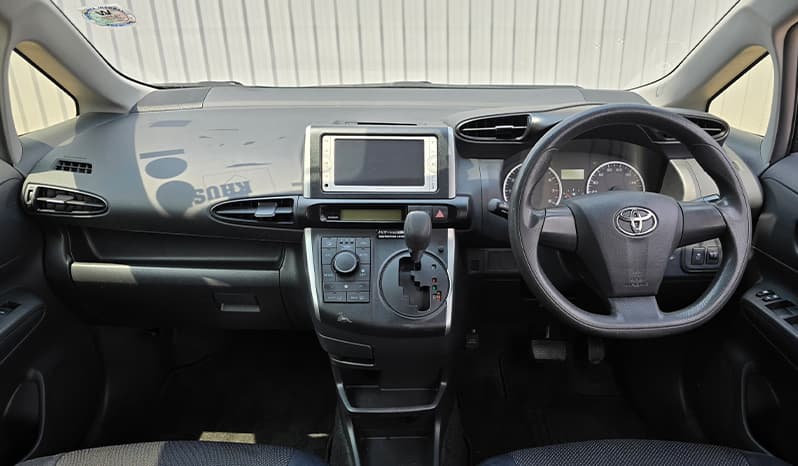 2012 Toyota Wish image-10