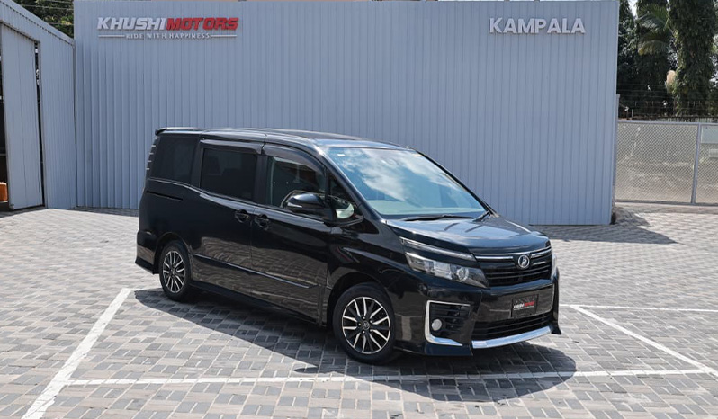 2016 Toyota Voxy image-1