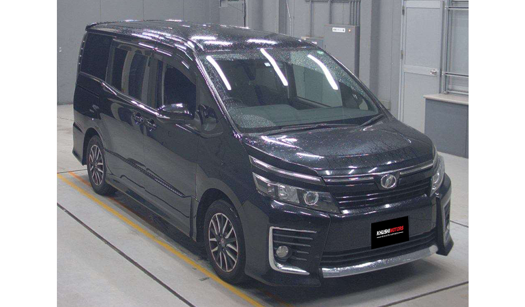 2016 Toyota Voxy image-2