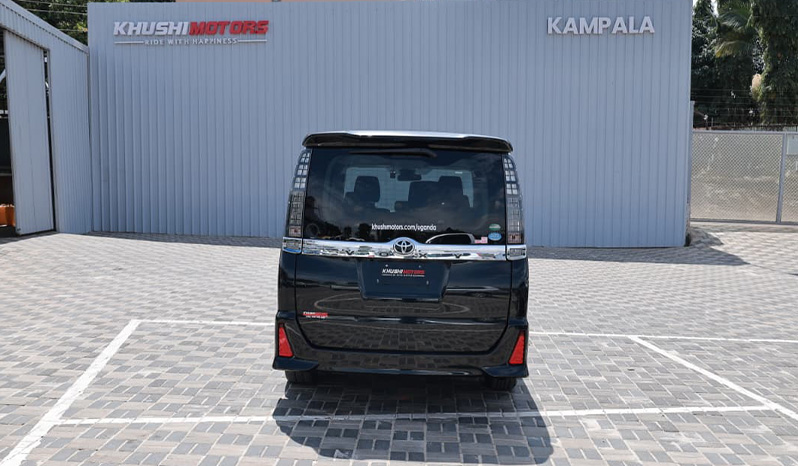 2016 Toyota Voxy image-15