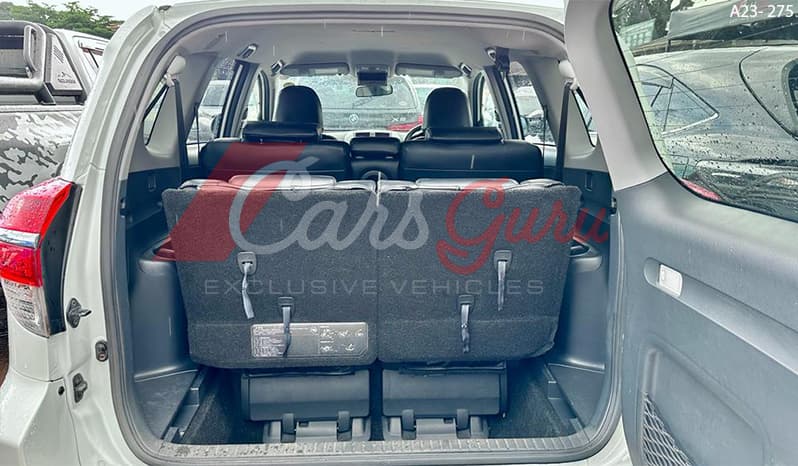 2010 Toyota Vanguard image-2
