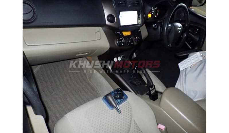 2011 Toyota Vanguard image-5