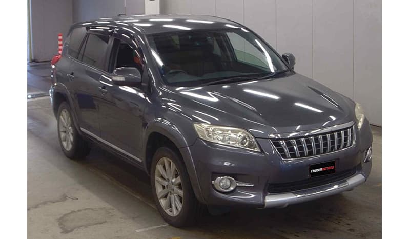 2011 Toyota Vanguard image-2