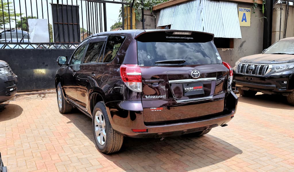 2012 Toyota Vanguard image-10