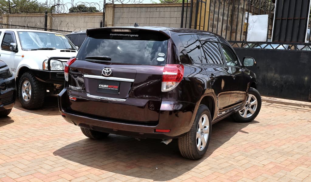 2012 Toyota Vanguard image-11