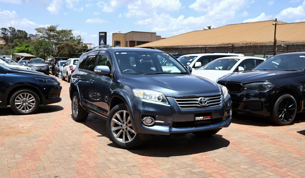 2012 Toyota Vanguard image-13
