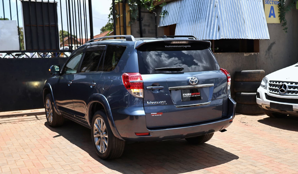 2012 Toyota Vanguard image-15