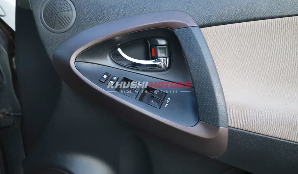 2007 Toyota Vanguard image-8