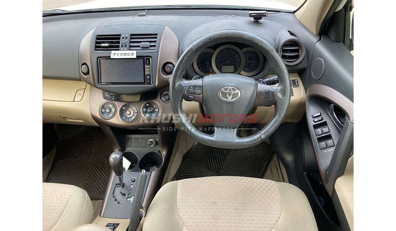 2012 Toyota Vanguard 240S image-2