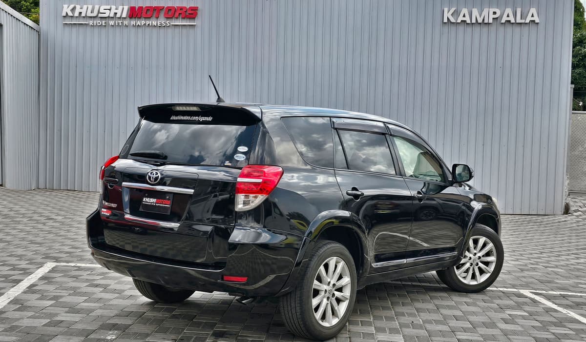 2012 Toyota Vanguard 240S S package image-14