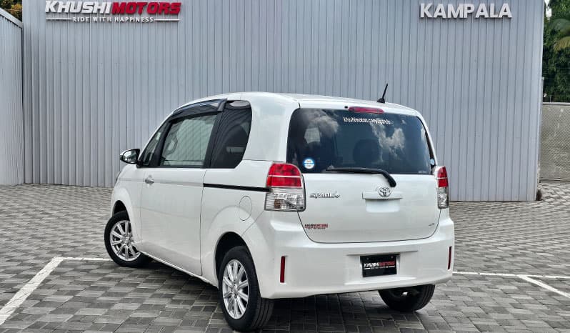2012 Toyota Spade F image-18