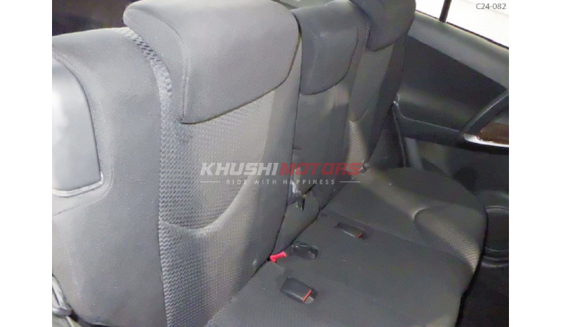 2011 Toyota RAV4 image-3