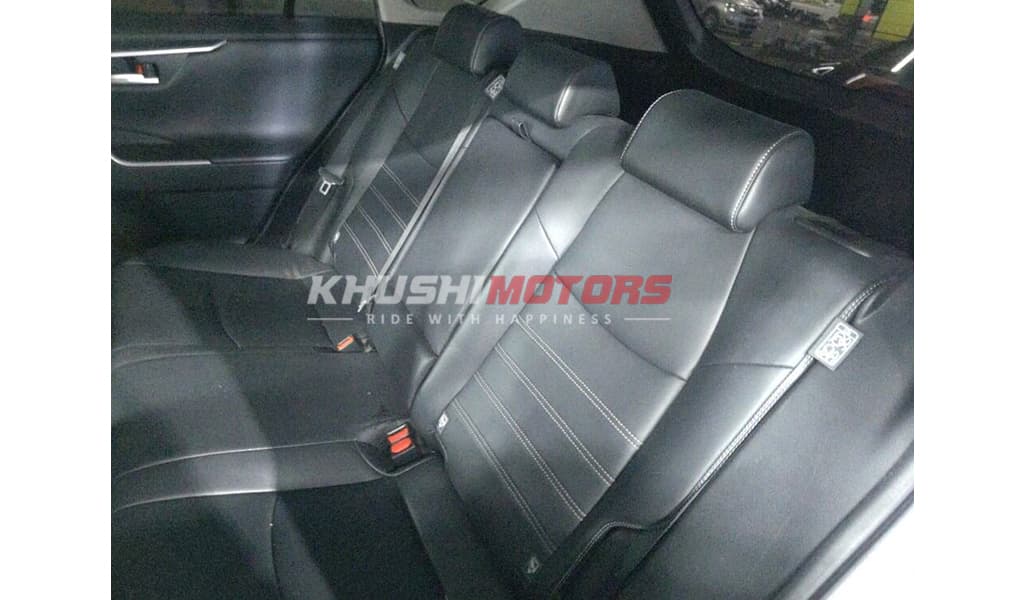 2019 Toyota RAV4 image-6