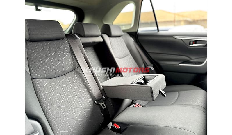 2019 Toyota RAV4 image-8