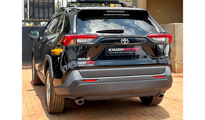2019 Toyota RAV4 image-12