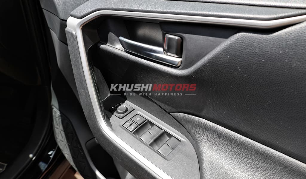 2019 Toyota RAV4 image-23