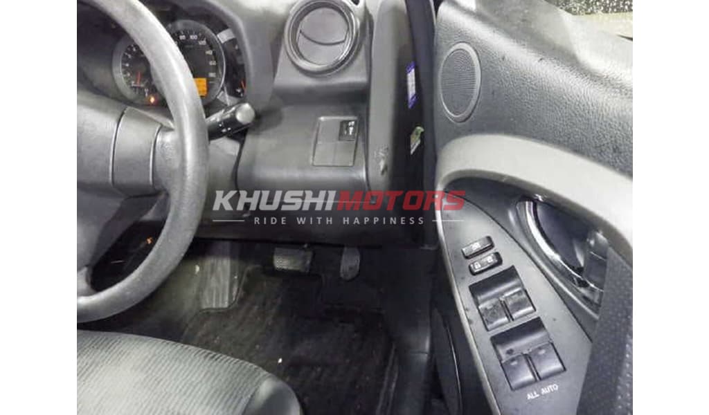 2012 Toyota RAV4 image-7