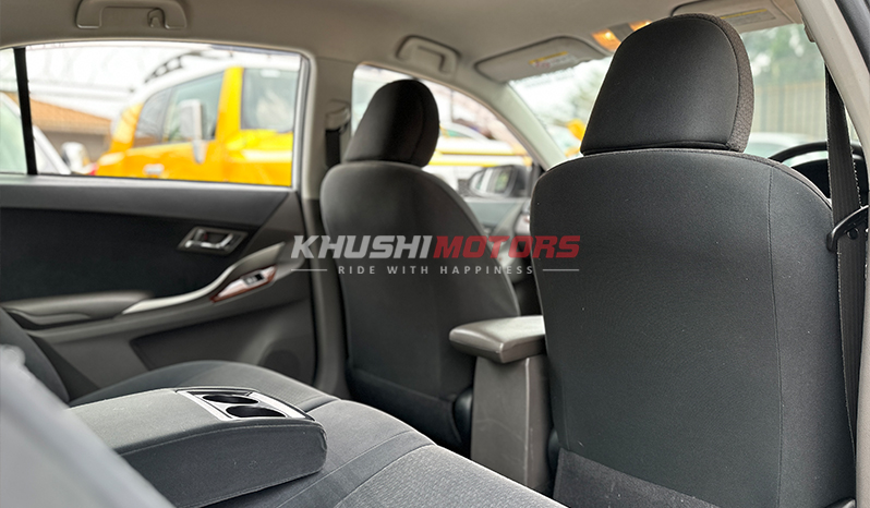 2015 Toyota Premio image-16
