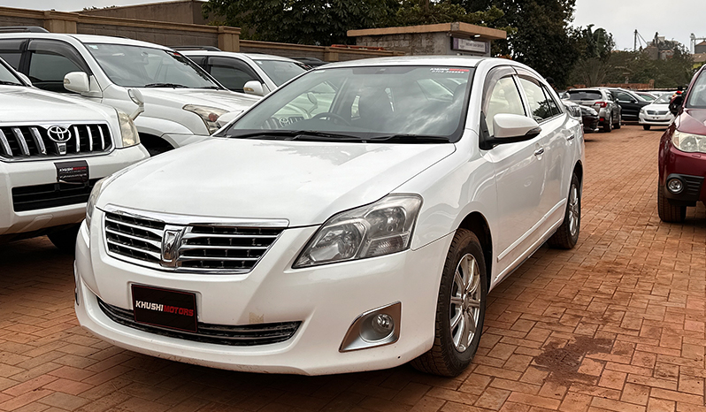 2015 Toyota Premio image-19