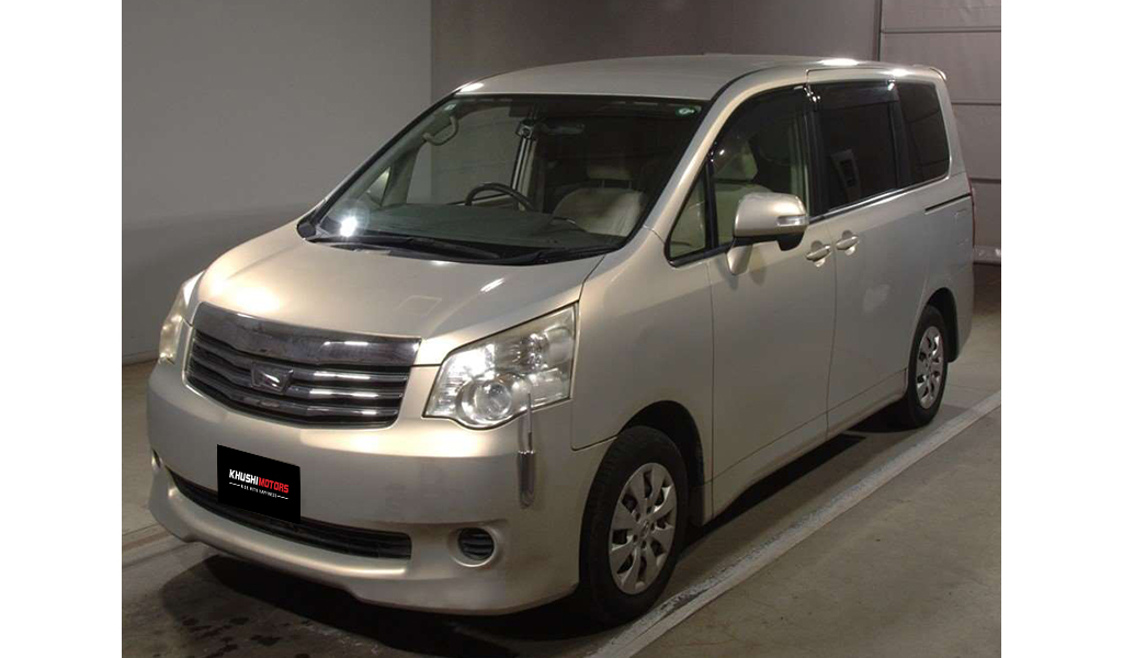 2010 Toyota Noah Wheel Chair,Welfare image-2