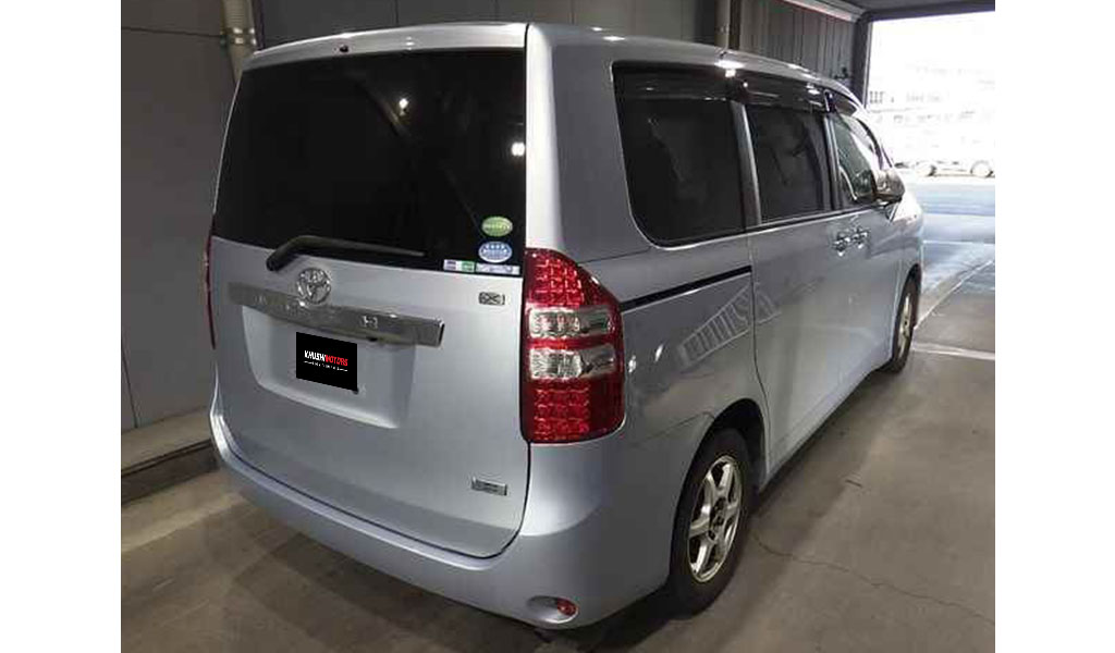 2012 Toyota Noah X Smart Edi image-4