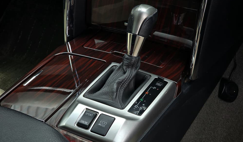2010 Toyota Mark X image-23