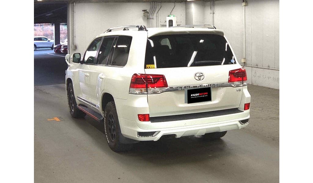 2018 Toyota Land Cruiser 200 image-4