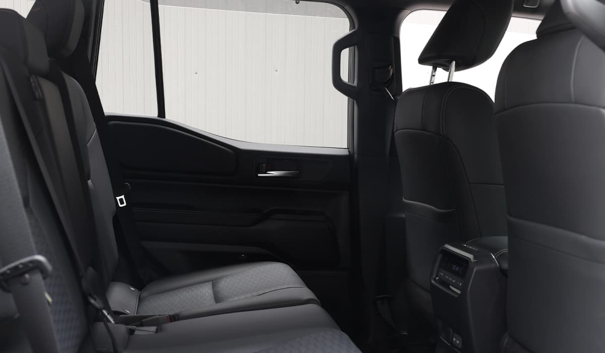 2024 Toyota Land Cruiser 250 VX image-10