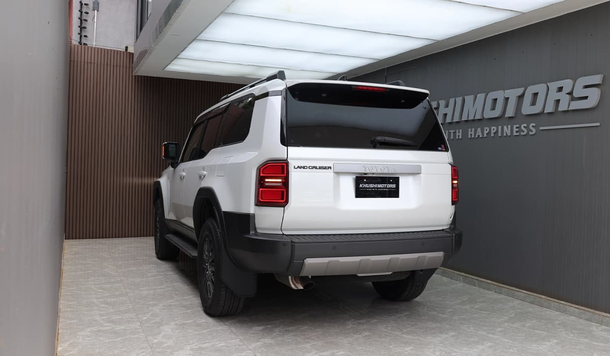 2024 Toyota Land Cruiser 250 VX image-15