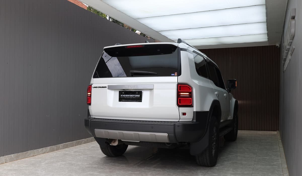 2024 Toyota Land Cruiser 250 VX image-16