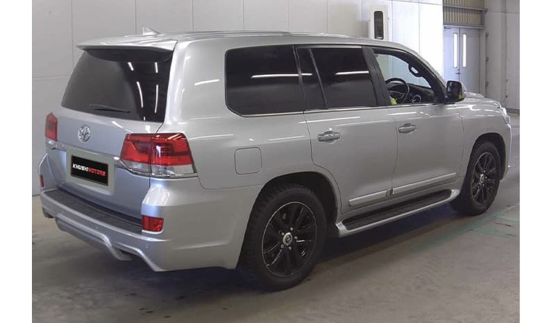 2018 Toyota Land Cruiser 200 image-3