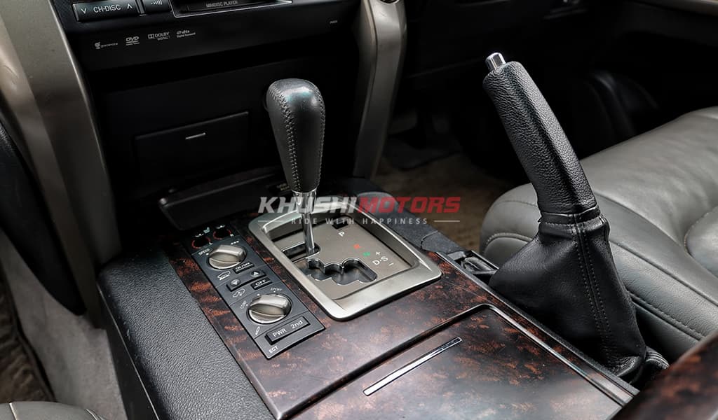 2009 Toyota Land Cruiser 200 image-17