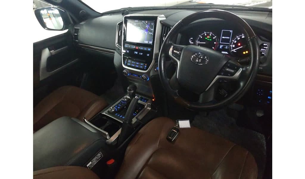 2019 Toyota Land Cruiser 200 ZX image-2