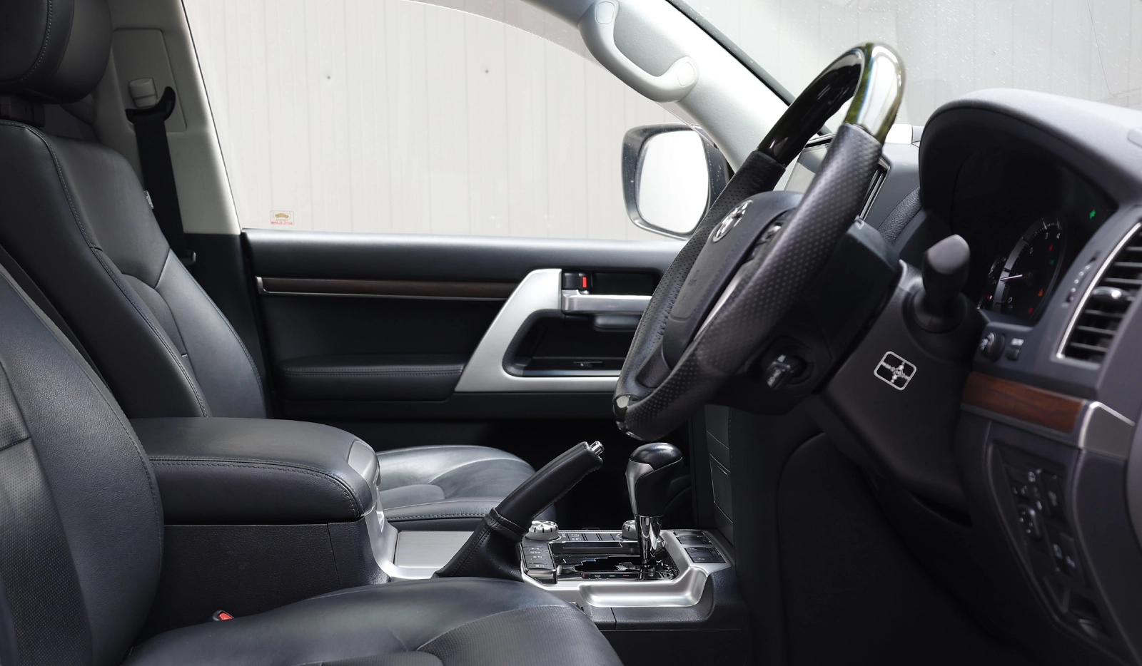 2017 Toyota Land Cruiser 200 AX-G Selection image-2