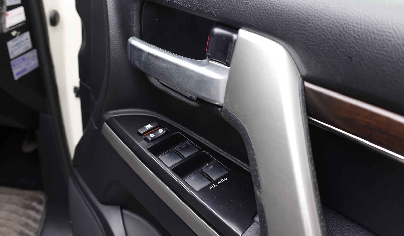 2017 Toyota Land Cruiser 200 AX-G Selection image-3