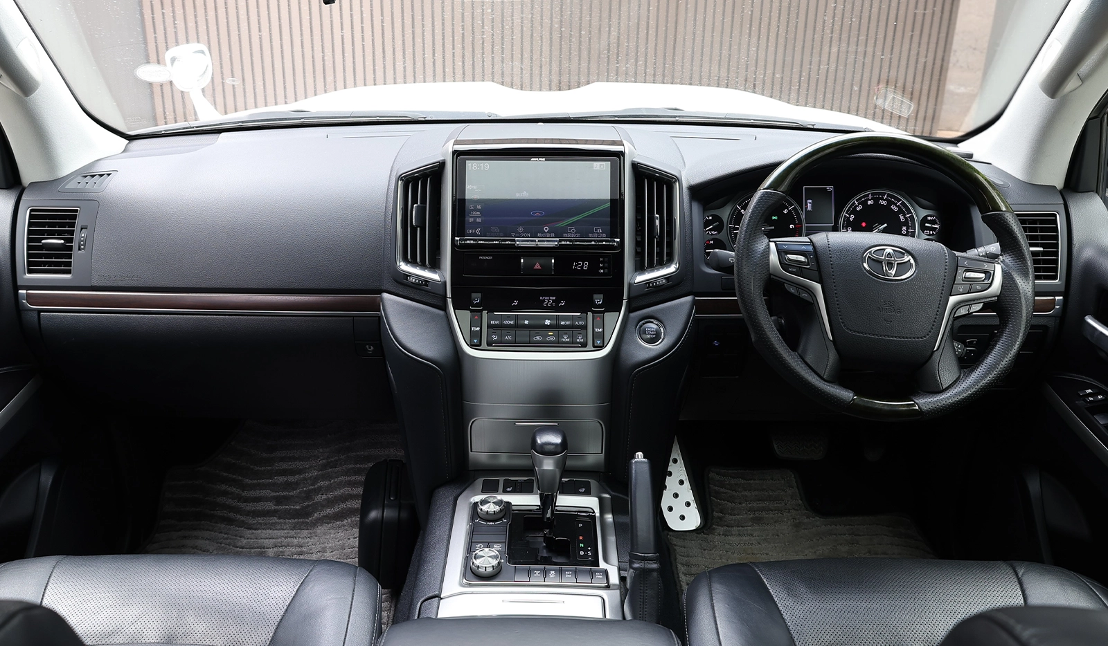 2017 Toyota Land Cruiser 200 AX-G Selection image-13