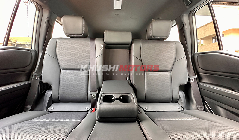 2024 Toyota Land Cruiser 250 image-2