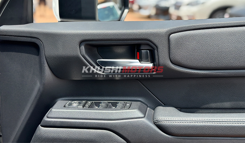 2024 Toyota Land Cruiser 250 image-3