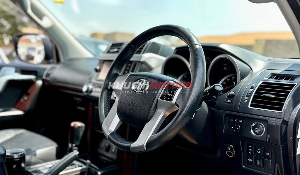 2017 Toyota Land Cruiser Prado image-16