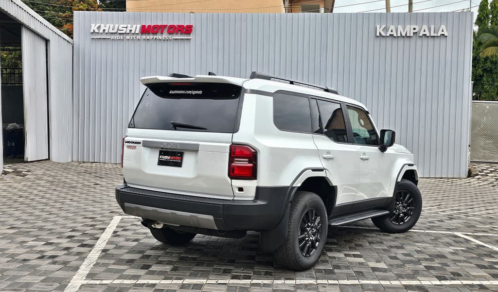 2024 Toyota Land Cruiser Prado VX image-13