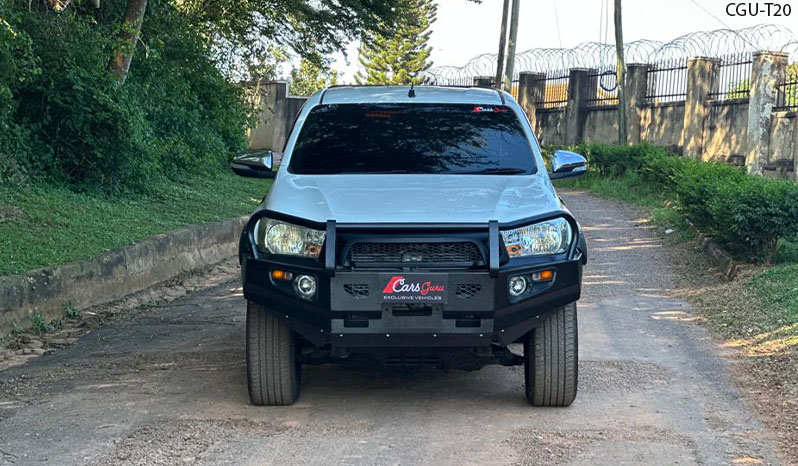 2017 Toyota Hilux image-3