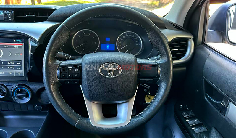 2017 Toyota Hilux image-18