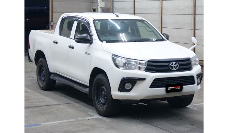 2017 Toyota Hilux X image-2