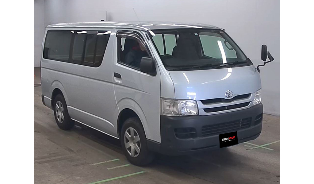 2010 Toyota Hiace DX image-2