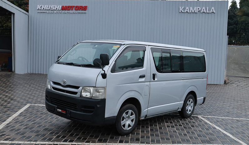 2010 Toyota Hiace DX image-9