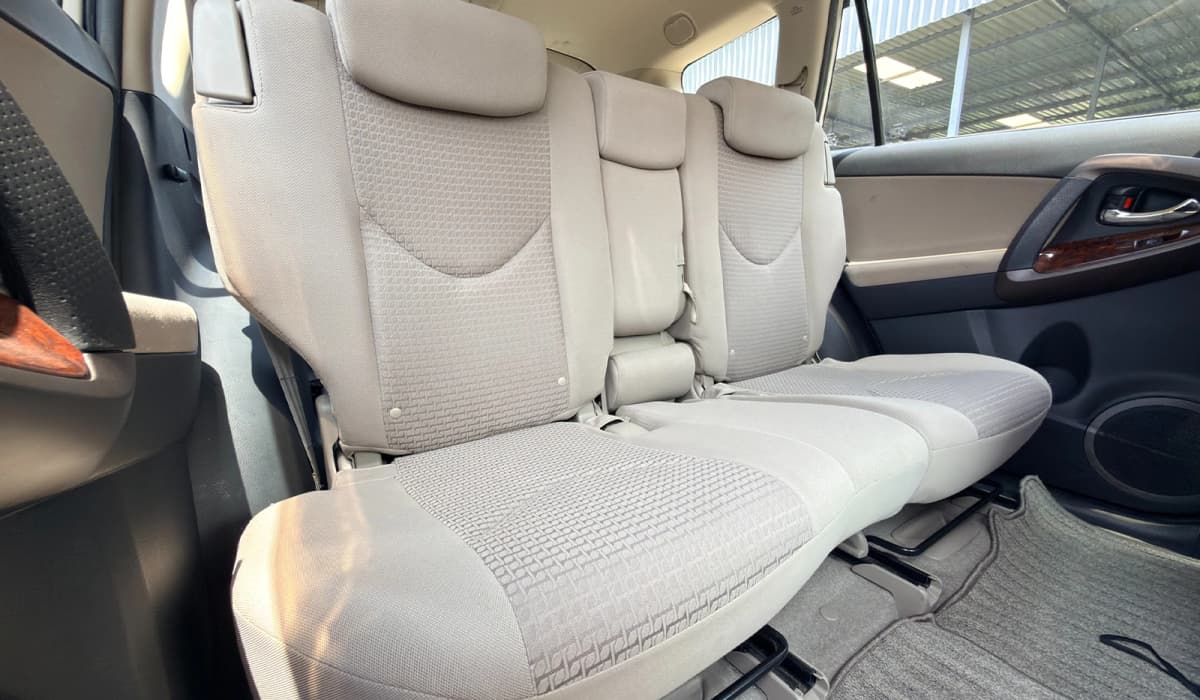 2007 Toyota Vanguard image-9