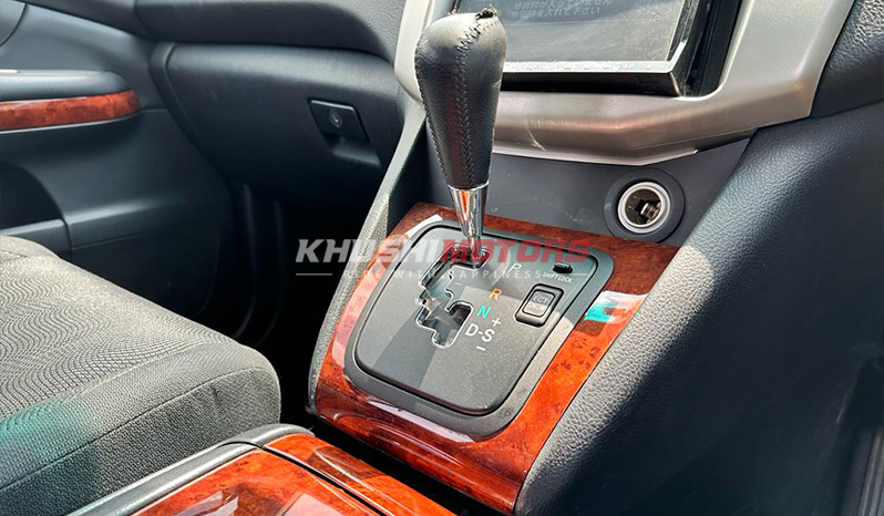 2011 Toyota Harrier image-12